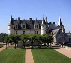 Loire valley chateaux Amboise